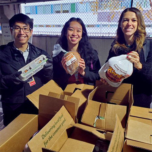 St. Christopher’s Hospital for Children Gives Away 300 Free Thanksgiving Meals to North Philadelphia Families