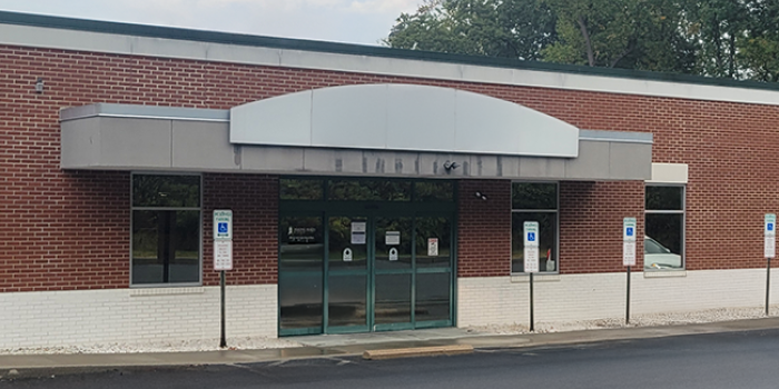 Entrance to Reading Hospital Outpatient Therapy Gateway/Grings Hill Road